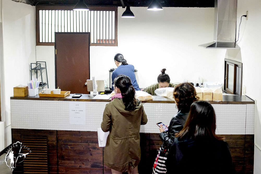 台南中西區早餐 | 哈利速食 巷弄中的人氣排隊早餐美食