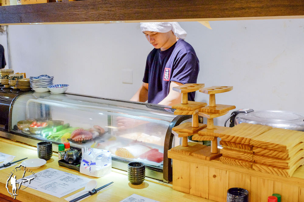 鰻丼作 職人炭火炙燒。行家吃的鰻魚飯 | 台南中西區巷弄美食