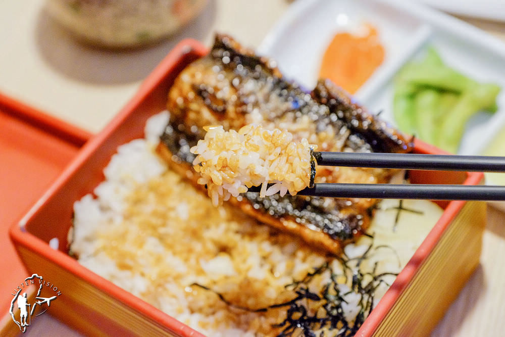 鰻丼作 職人炭火炙燒。行家吃的鰻魚飯 | 台南中西區巷弄美食