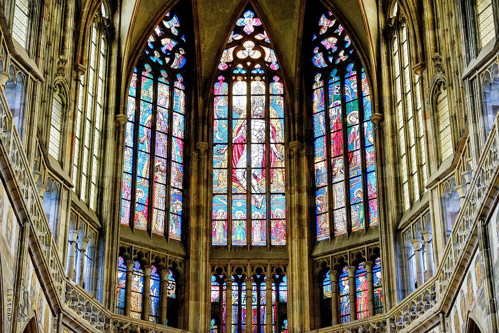 捷克 城堡區 聖維特大教堂 St. Vitus Cathedral / 一睹慕夏之窗的彩繪藝術