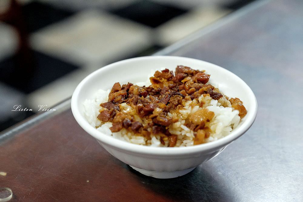 台南安平美食 文章牛肉湯 / 24小時都吃的到的美味 / 安平排隊美食