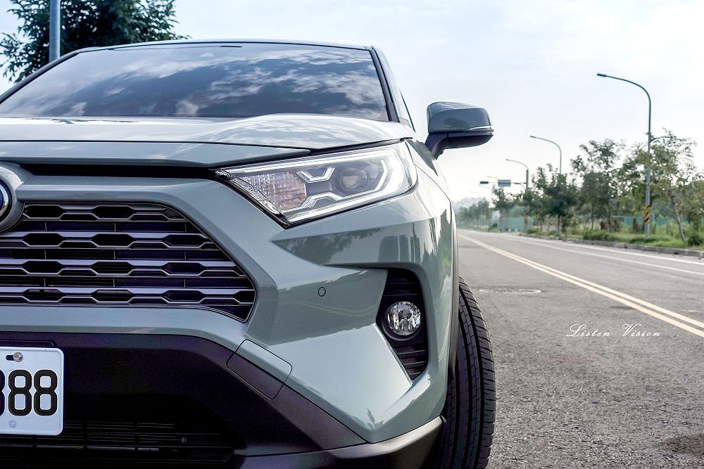 浩克報到 / 2019 All New Rav4 Hybrid 2WD月岩綠微開箱